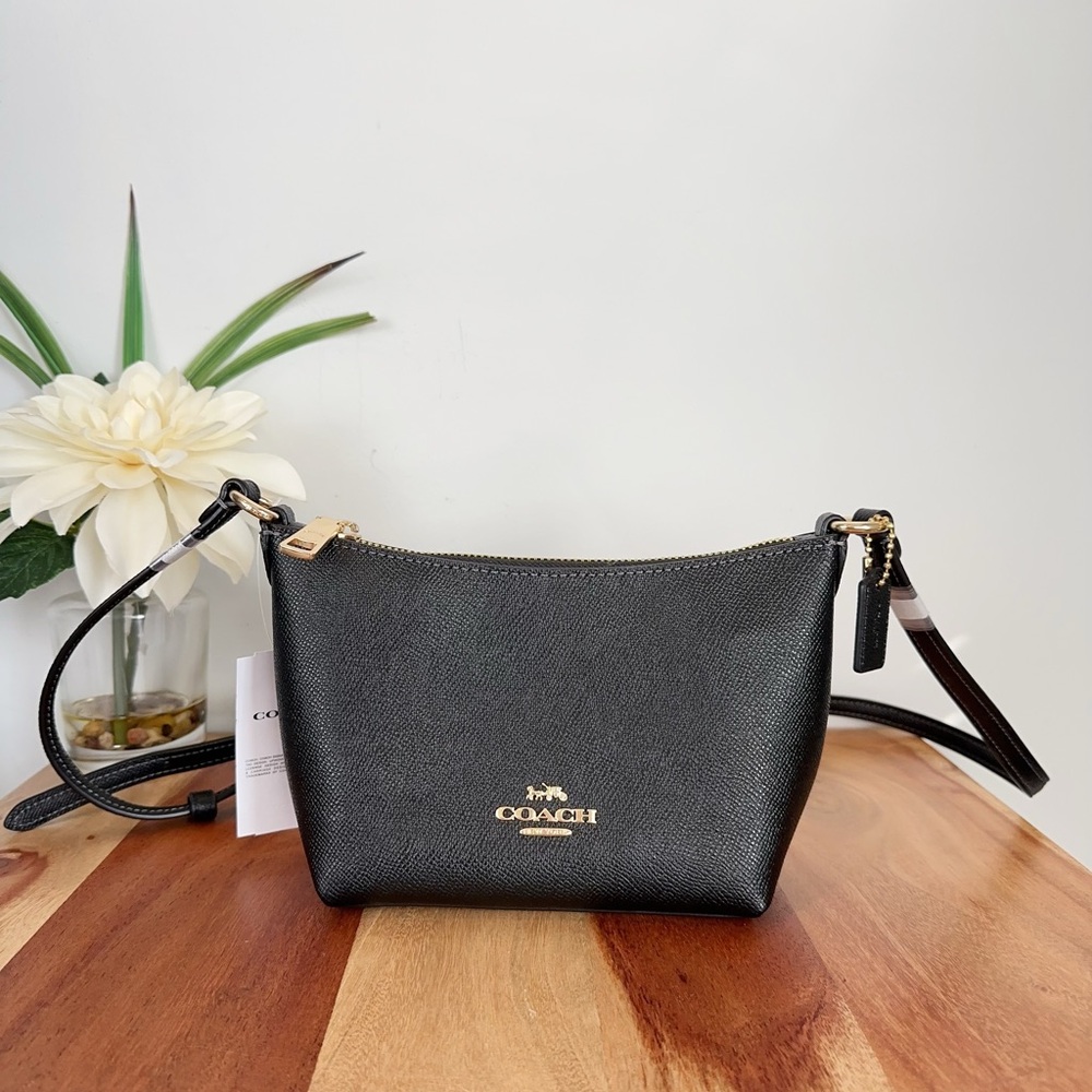 NWTβ Coach Leather Zip Top Crossbody Bag